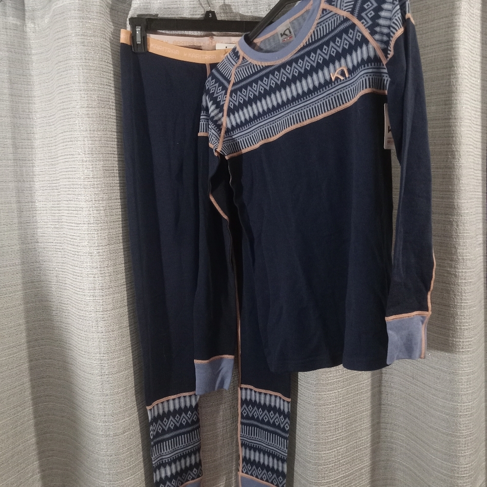 NWT Kari Traa base layers pants and top, size Medium